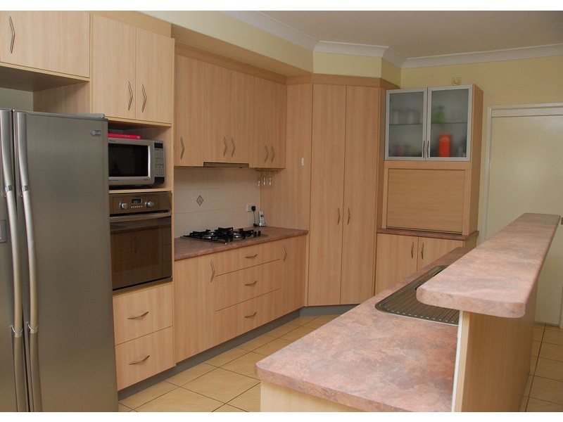 102 Bideford Street, Torquay QLD 4655