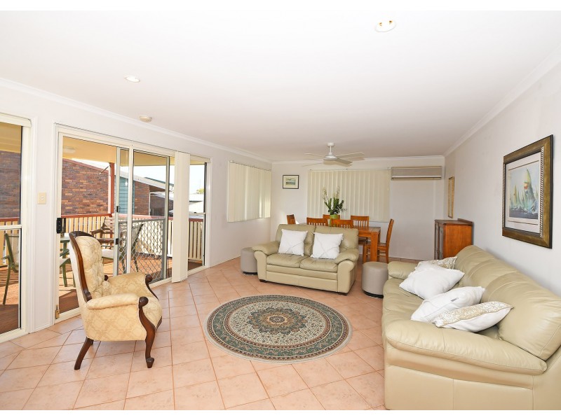 4 Bayview Terrace, Pialba QLD 4655