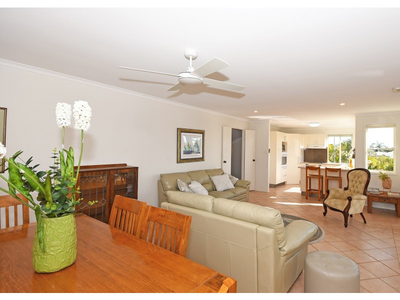 4 Bayview Terrace, Pialba QLD 4655