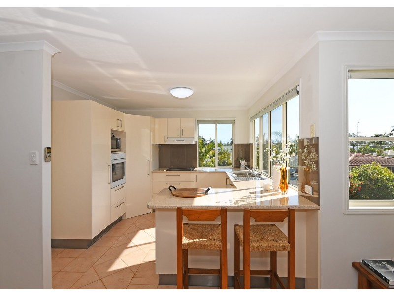 4 Bayview Terrace, Pialba QLD 4655