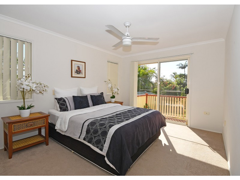 4 Bayview Terrace, Pialba QLD 4655