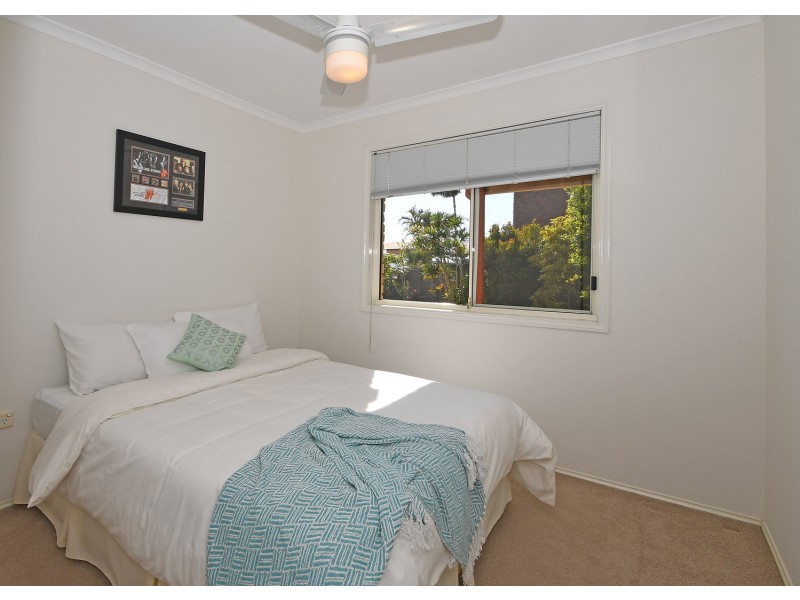 4 Bayview Terrace, Pialba QLD 4655