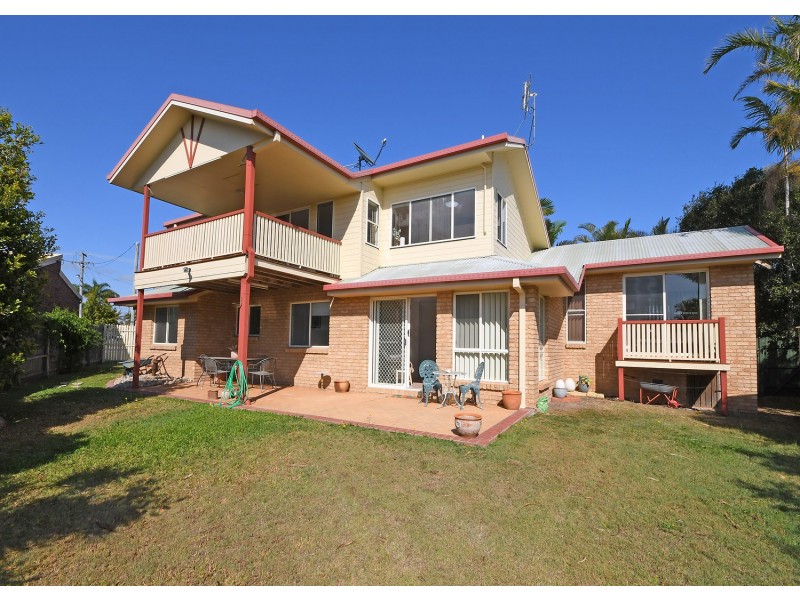 4 Bayview Terrace, Pialba QLD 4655