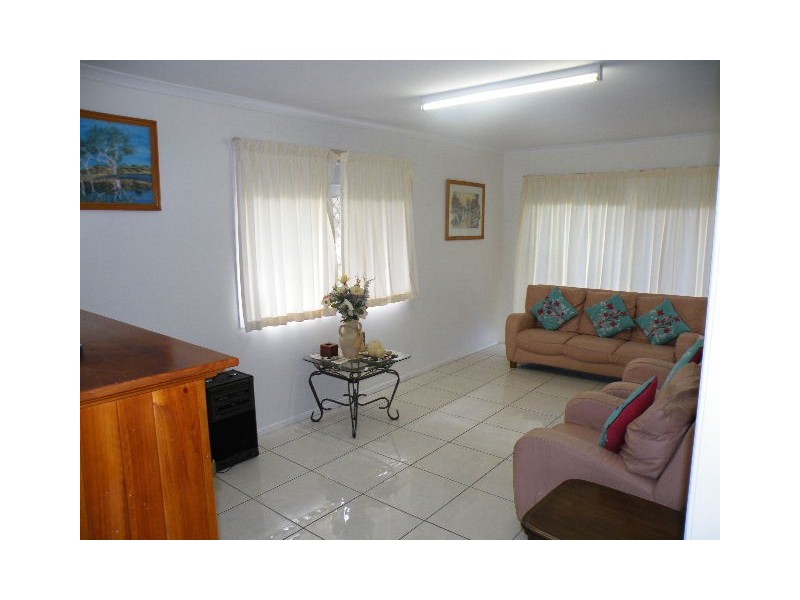 9 Caswell Court, Torquay QLD 4655