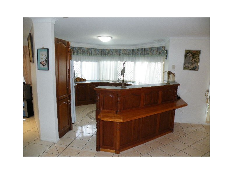 9 Caswell Court, Torquay QLD 4655