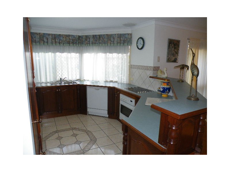9 Caswell Court, Torquay QLD 4655