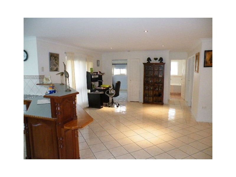 9 Caswell Court, Torquay QLD 4655