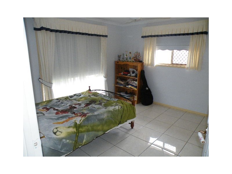 9 Caswell Court, Torquay QLD 4655