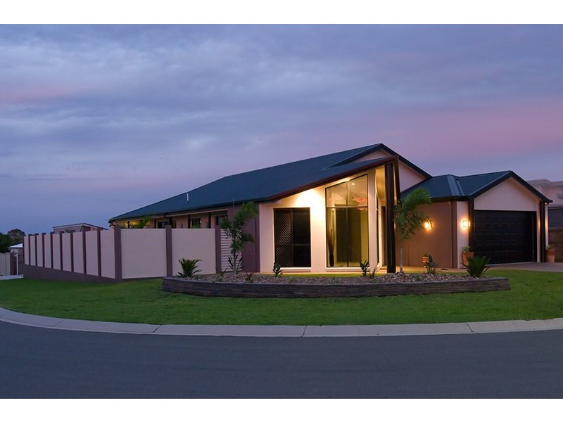 31 Harrison Cct, Urangan QLD 4655