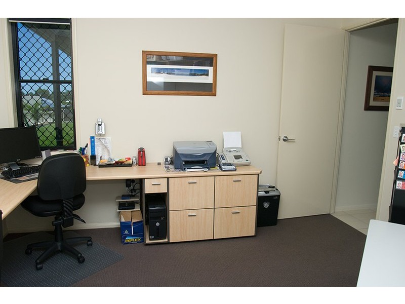 31 Harrison Cct, Urangan QLD 4655