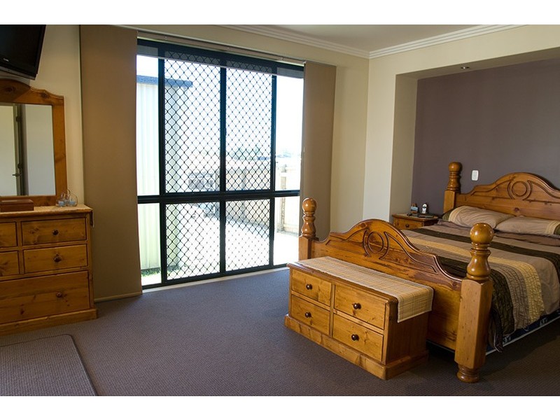 31 Harrison Cct, Urangan QLD 4655