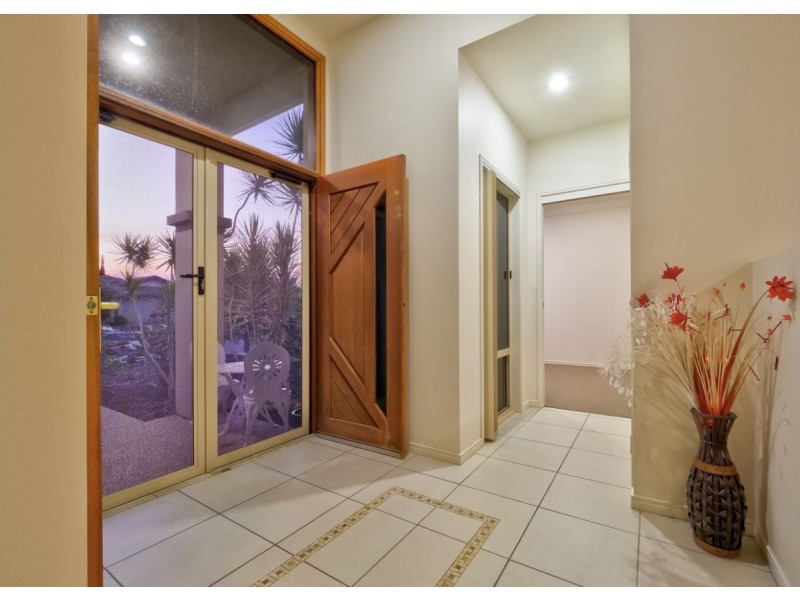 15 Rochester Court, Urraween QLD 4655