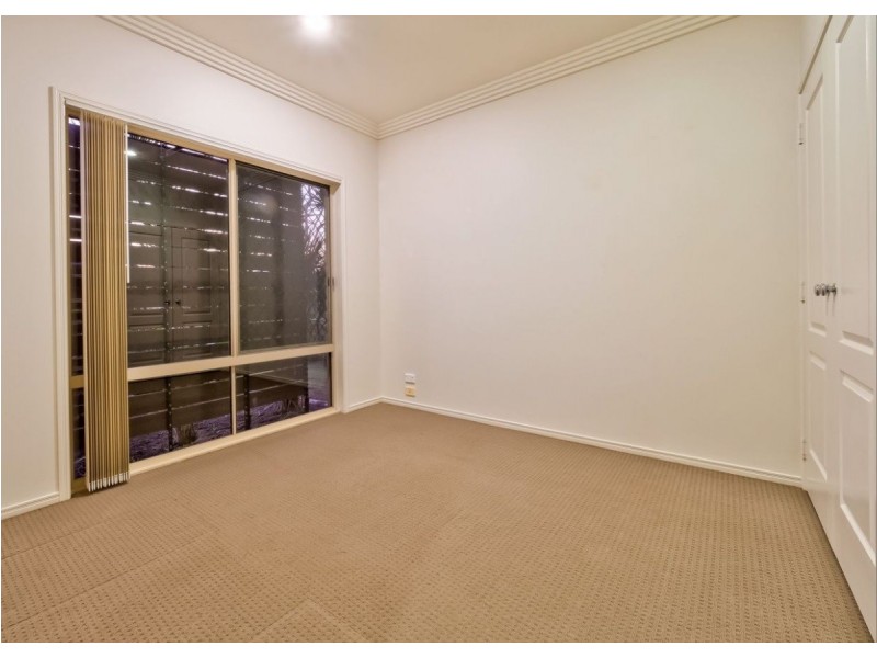 15 Rochester Court, Urraween QLD 4655