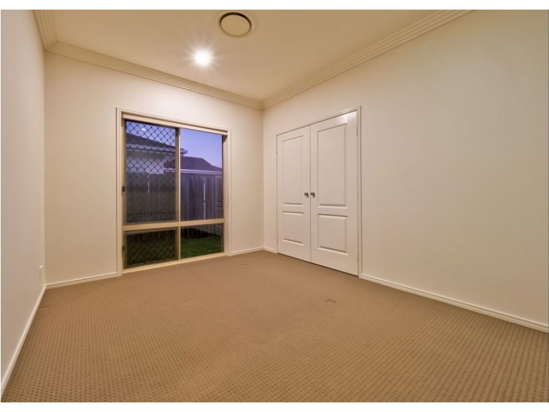15 Rochester Court, Urraween QLD 4655