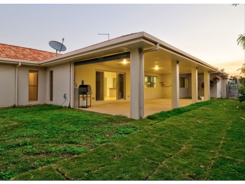 15 Rochester Court, Urraween QLD 4655
