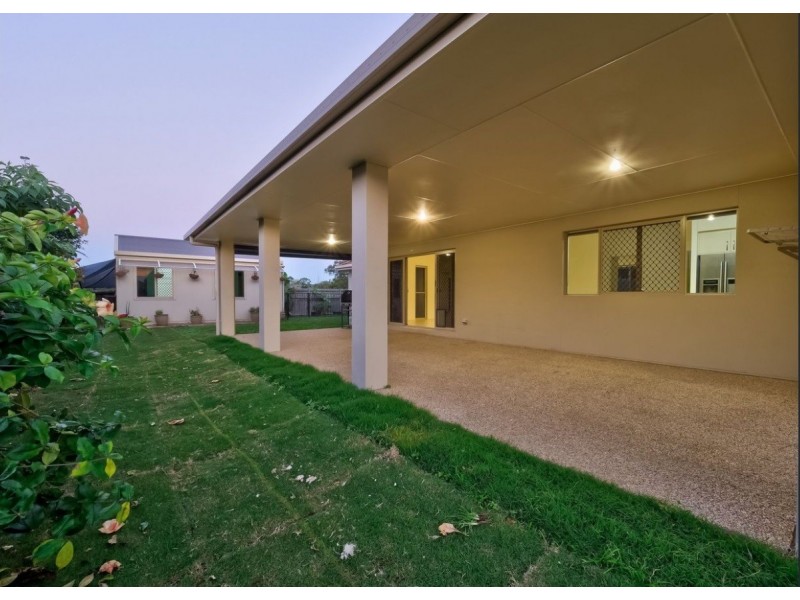15 Rochester Court, Urraween QLD 4655