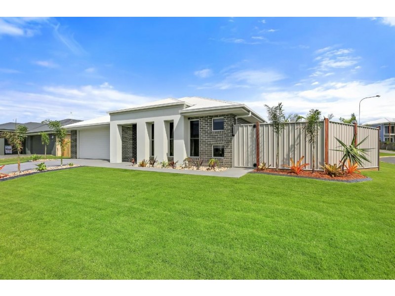 19 Seahaven Circuit, Pialba QLD 4655