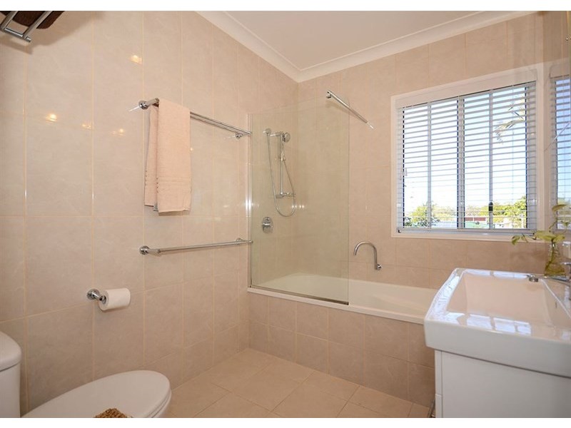 20 Pineapple Avenue, Torquay QLD 4655
