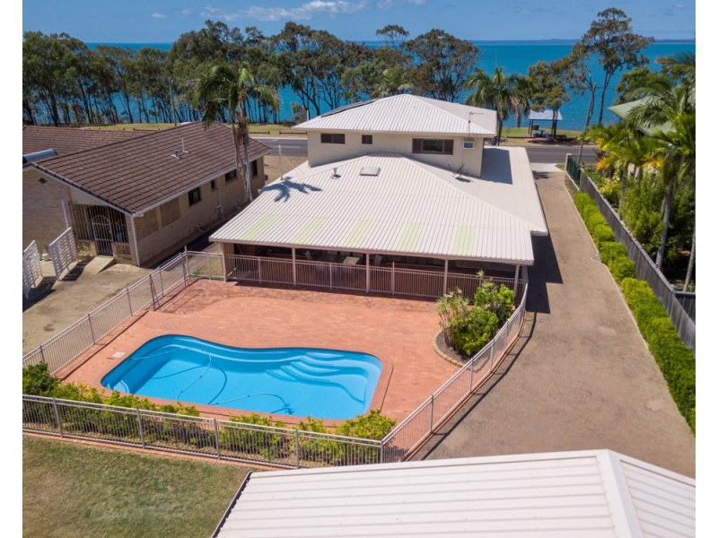 129 Esplanade, Point Vernon QLD 4655