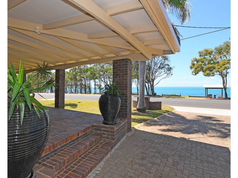 129 Esplanade, Point Vernon QLD 4655