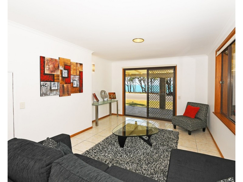 129 Esplanade, Point Vernon QLD 4655