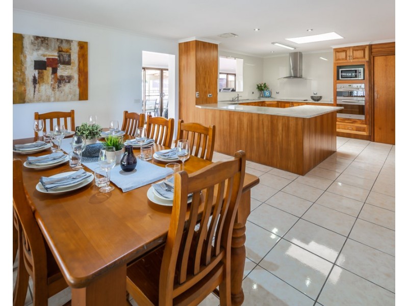 129 Esplanade, Point Vernon QLD 4655
