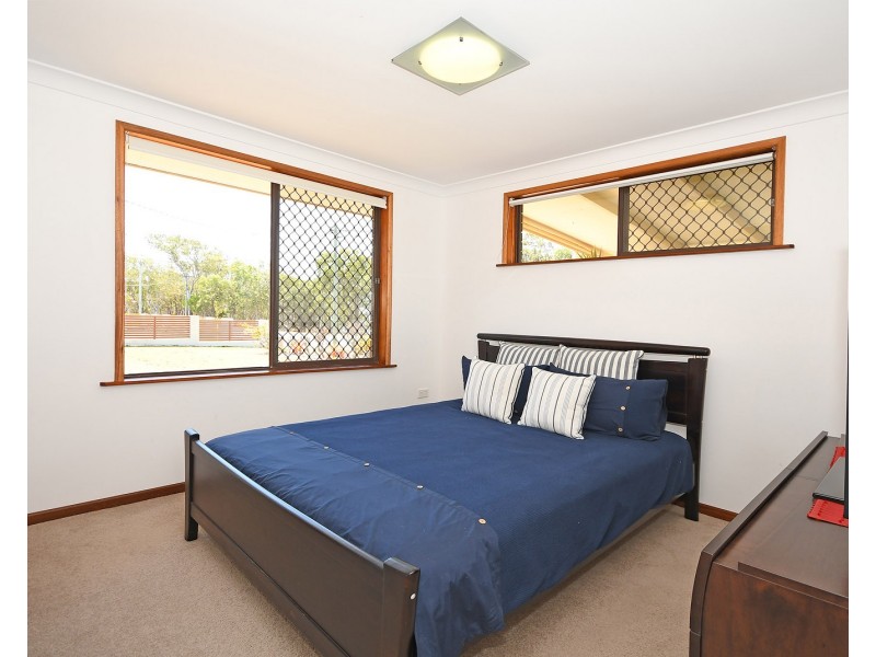 129 Esplanade, Point Vernon QLD 4655