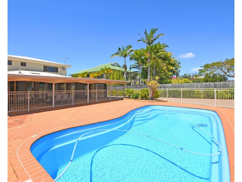 129 Esplanade, Point Vernon QLD 4655