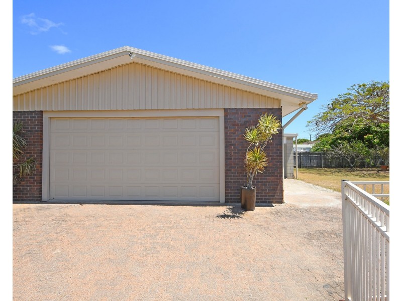 129 Esplanade, Point Vernon QLD 4655