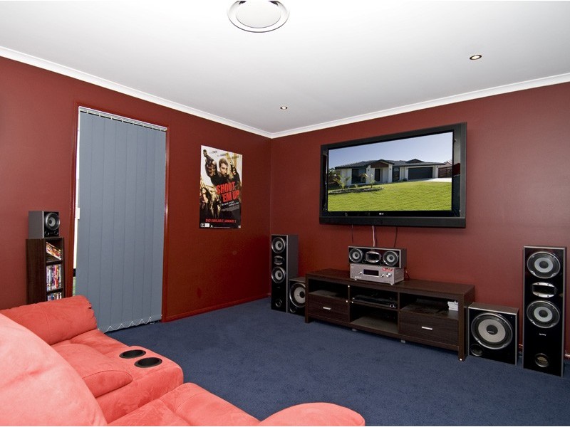 13 Pinehurst Dr, Hervey Bay QLD 4655