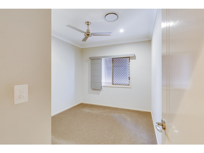 14 Oceanblue Boulevard, Pialba QLD 4655