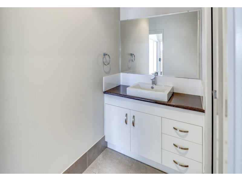 14 Oceanblue Boulevard, Pialba QLD 4655