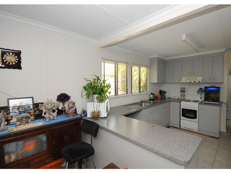 19 Barnstaple Street, Torquay QLD 4655