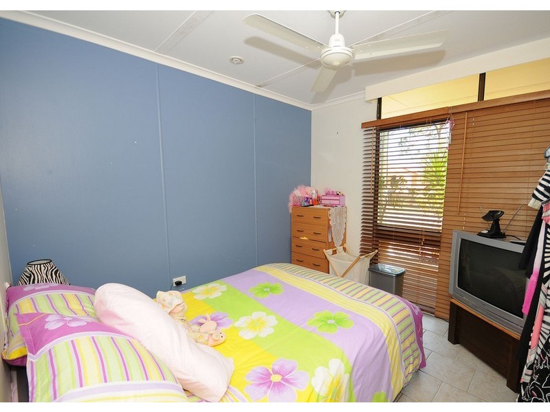 19 Barnstaple Street, Torquay QLD 4655
