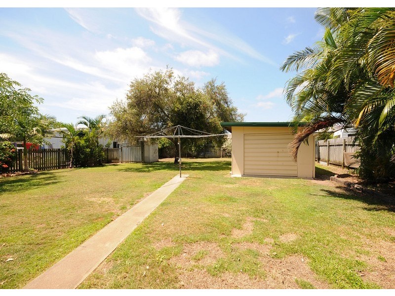 19 Barnstaple Street, Torquay QLD 4655