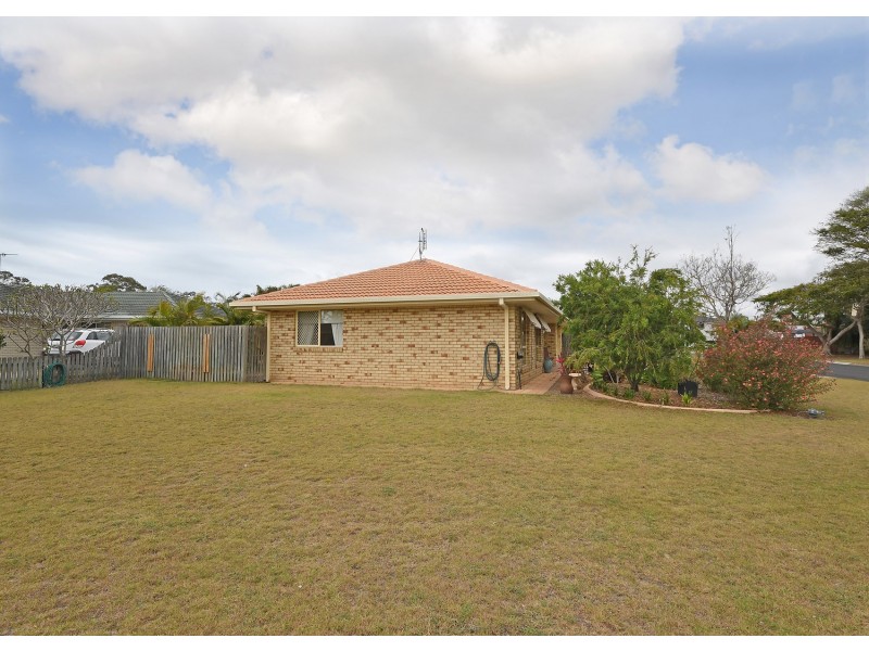 4 Lido Parade, Urangan QLD 4655