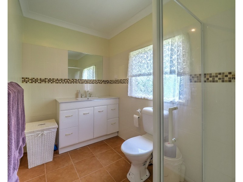 2 Dolphin Avenue, Booral QLD 4655