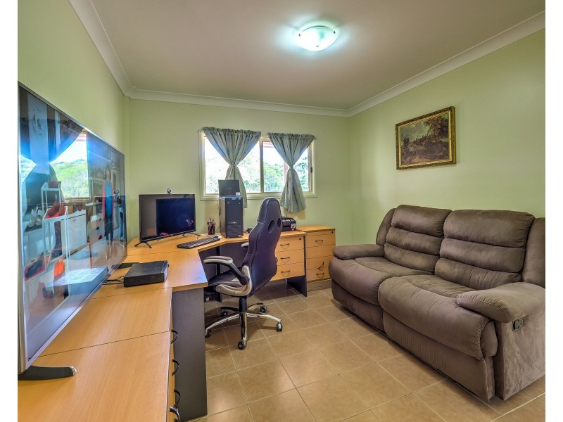 2 Dolphin Avenue, Booral QLD 4655