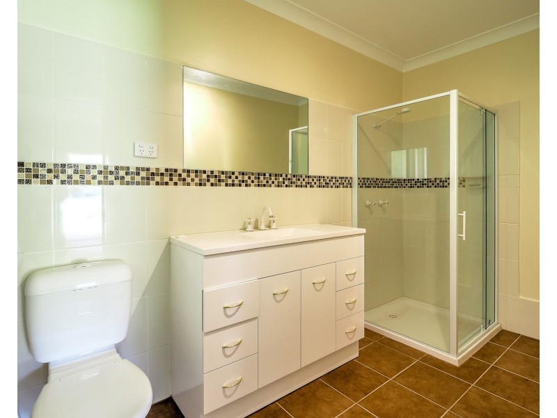 2 Dolphin Avenue, Booral QLD 4655