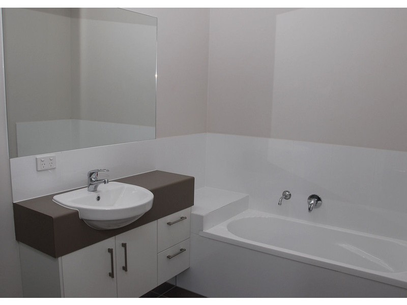 U9/185 Torquay Rd, Torquay QLD 4655