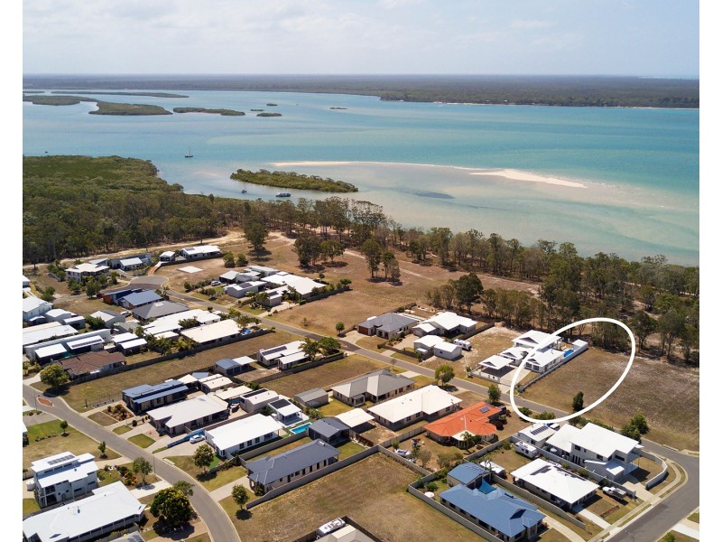 68 Traviston Way, Burrum Heads QLD 4659