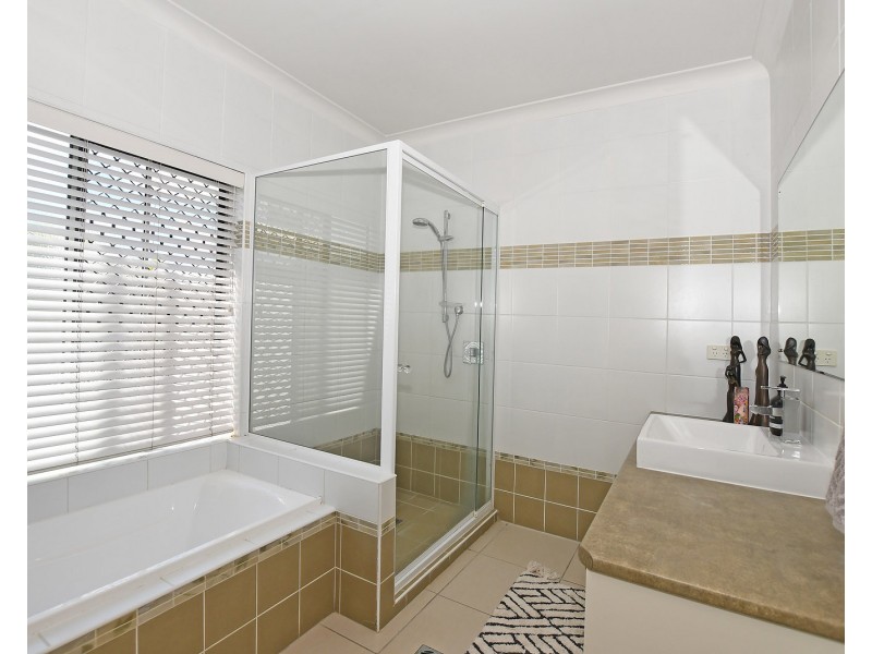 19 Lady Penrhyn Drive, Eli Waters QLD 4655