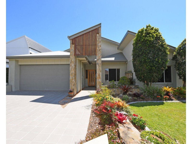 19 Lady Penrhyn Drive, Eli Waters QLD 4655