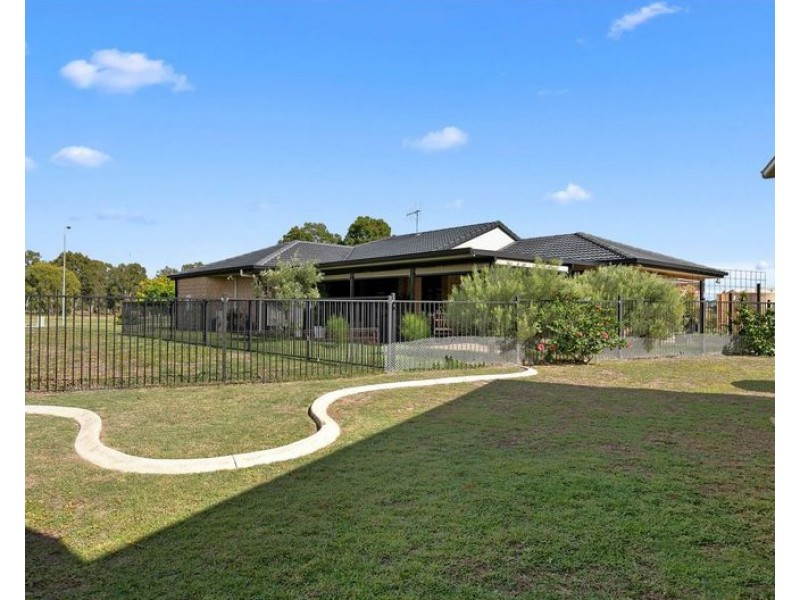 1/14 Fulmar Court, Burrum Heads QLD 4659