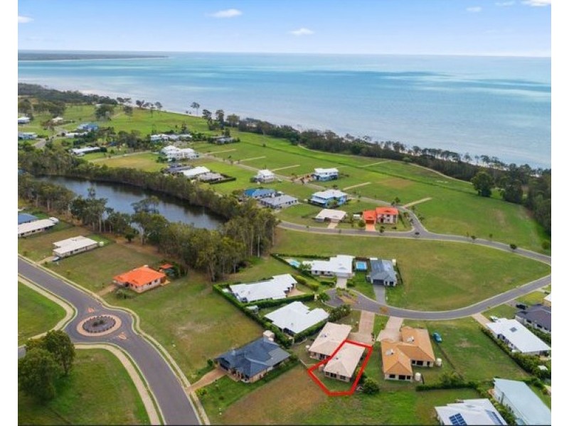 2/14 Fulmar Court, Burrum Heads QLD 4659
