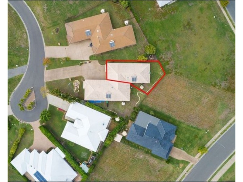 2/14 Fulmar Court, Burrum Heads QLD 4659