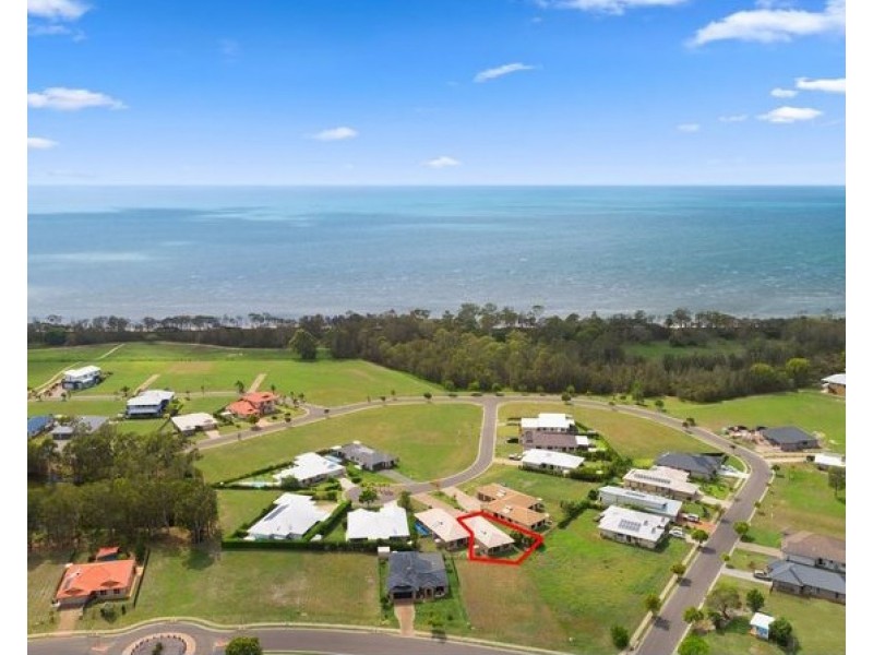 2/14 Fulmar Court, Burrum Heads QLD 4659