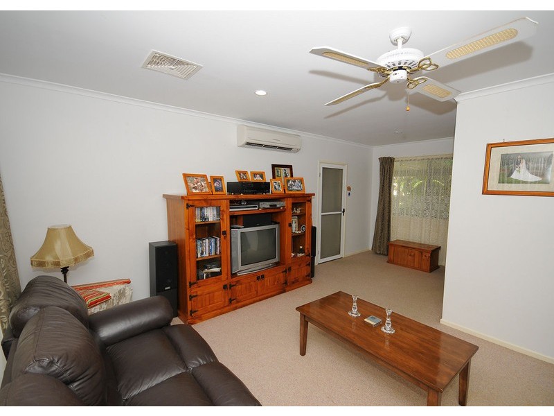 33 Helsham Street, Hervey Bay QLD 4655