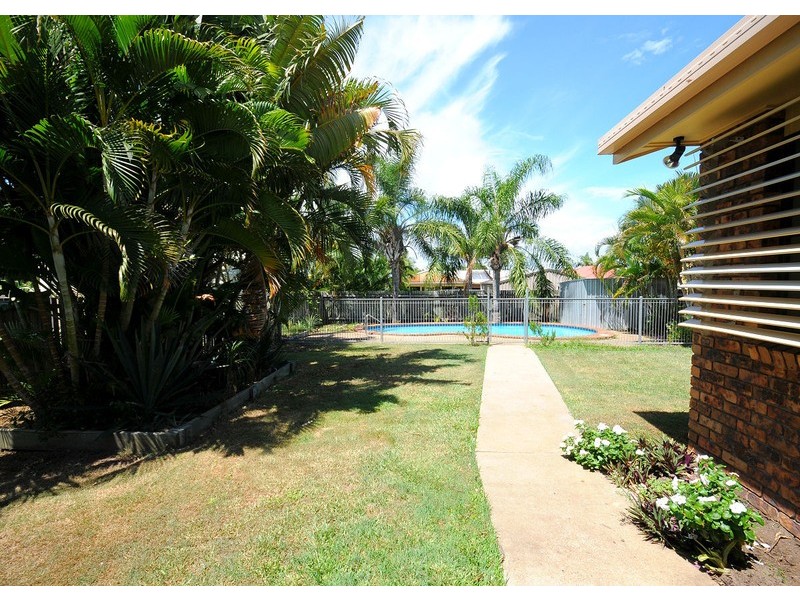 33 Helsham Street, Hervey Bay QLD 4655