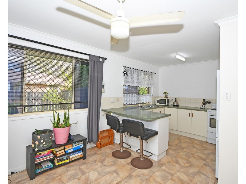 8 Bunker Avenue, Urraween QLD 4655